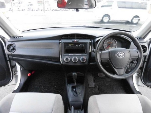 Toyota Corolla Axio G 2015