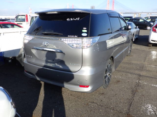 Toyota Estima Aeras Premium 2014