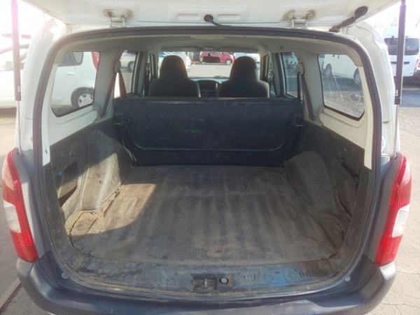 Toyota Probox Van DX - Package 2014