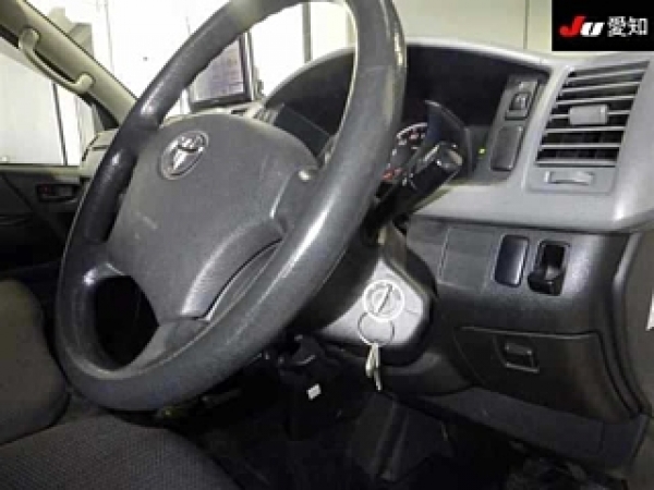 Toyota Hiace Van 1kd 2010